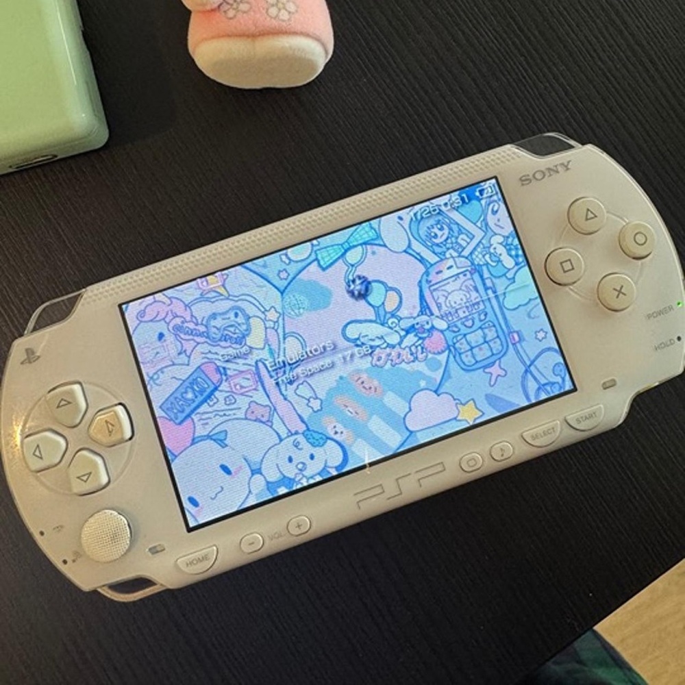PSP 1000 - Picture 4 of 4